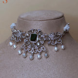 Zilverkleurige sieradenset met olifanten, parels en groene stenen