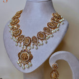 Goudkleurige tempel sieradenset met Ram Darbar en Radha Krishna